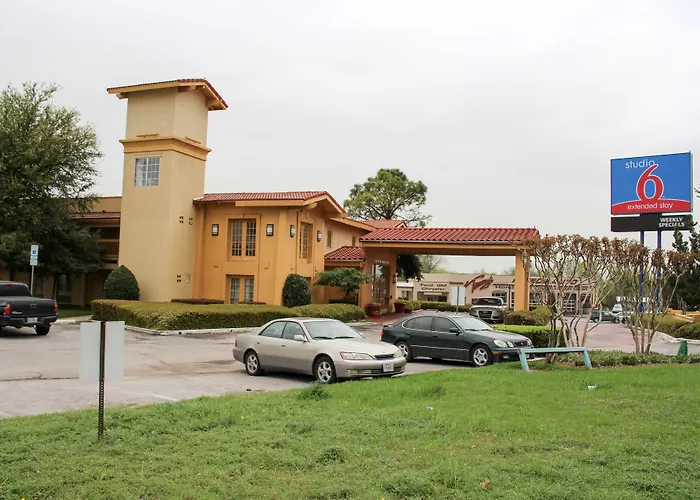 Cheap hotels Studio 6-Denton, Tx - Unt